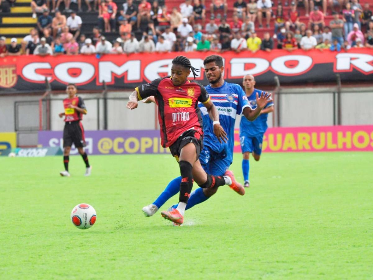 Flamengo (SP) e AD Guarulhos em ação pela Copinha de 2022