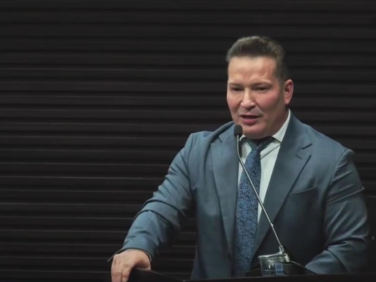 Vereador Leandro Dourado (PMB), durante discurso em sessão plenária nesta terça-feira (6)