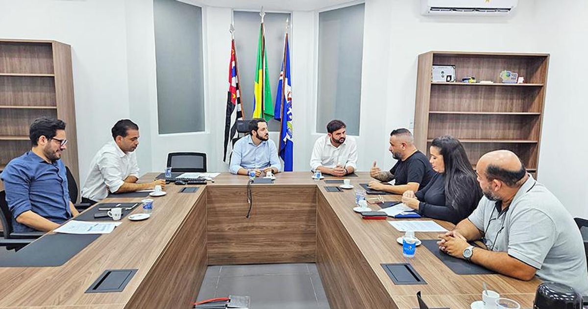 Servidores rejeitam reajuste de 2% e STAP convoca assembleia com paralisação