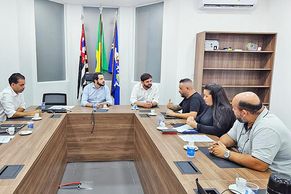 Servidores rejeitam reajuste de 2% e STAP convoca assembleia com paralisação