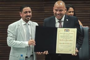 Câmara de Guarulhos concede título de cidadão ao enfermeiro James em noite de homenagens