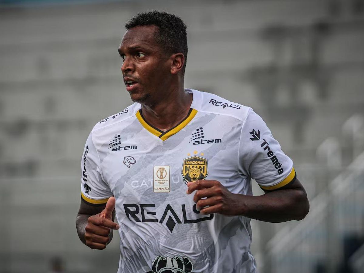 Atacante Jô quando atuava pelo Amazonas FC.