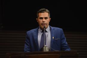 Reconhecemos a postura do vereador Guto Tavares em defesa da imprensa livre e responsável