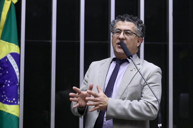 Apesar da aprovação do Congresso, Deputado federal guarulhense vota contra a PEC da “Blindagem”