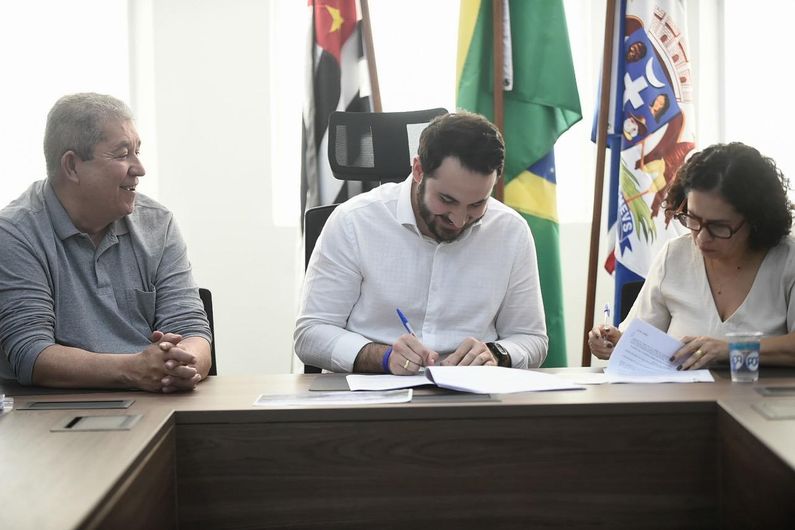 Sem prazo de entrega, Prefeitura recorre a iniciativa privada para construção de UPA na região do Bonsucesso