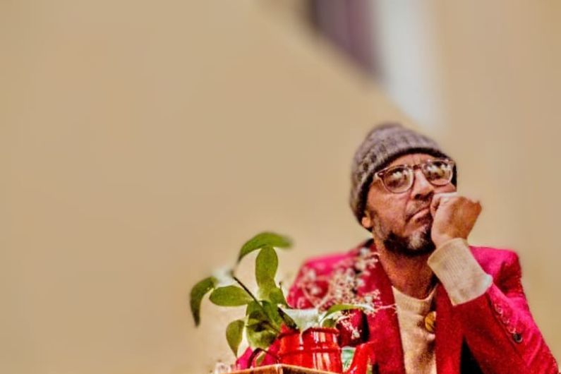 Mad Rodrigues, da música a poesia