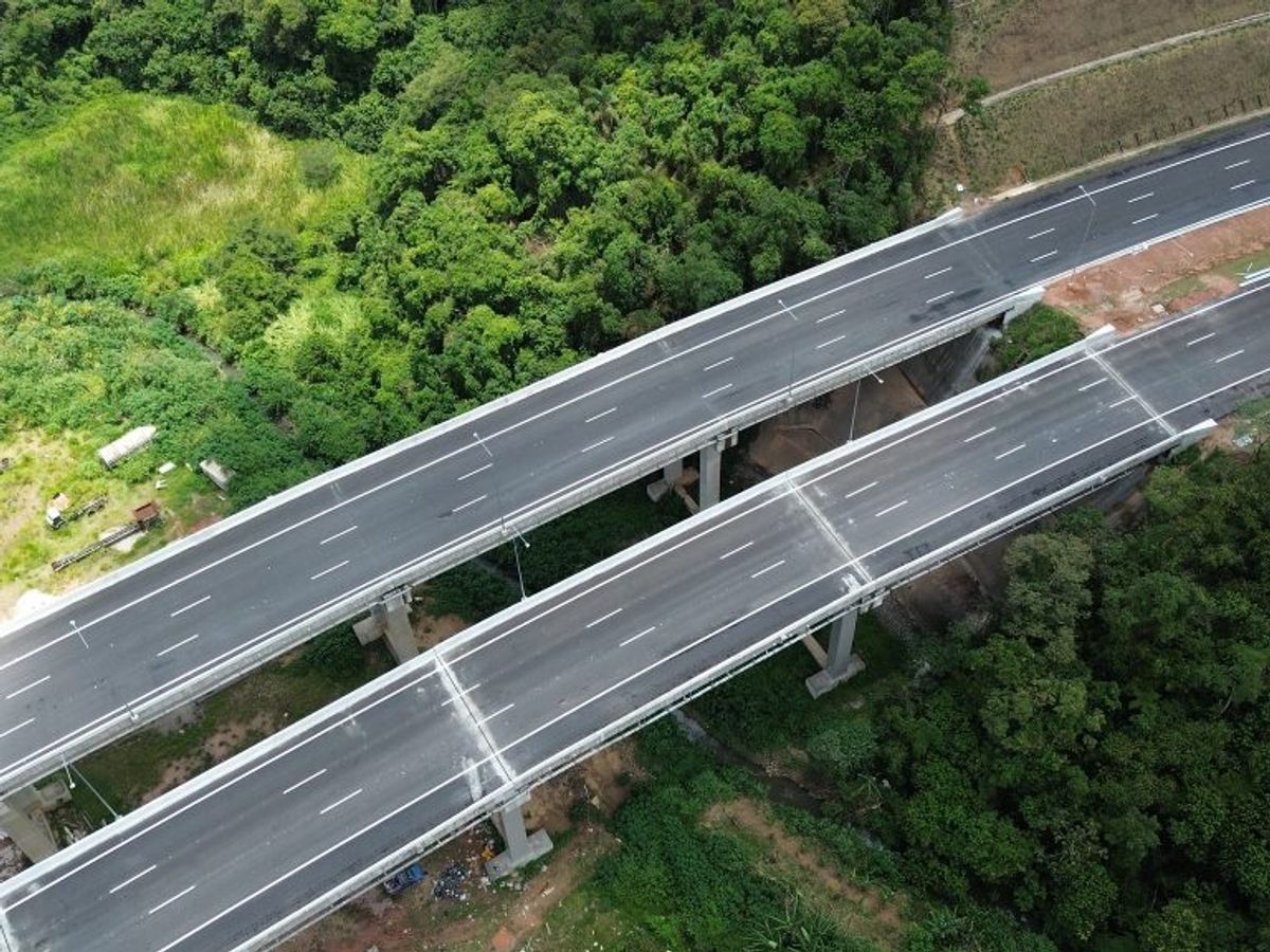 O trecho 1 do Rodoanel Norte soma 24 quilômetros de pistas concluídas com três faixas de rolamento