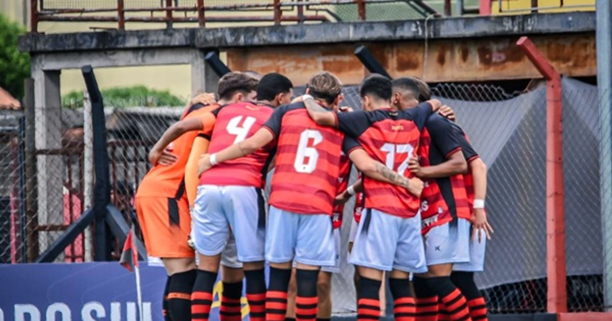 Presidente do Flamengo (SP) destaca participação popular nos jogos da Copinha na cidade