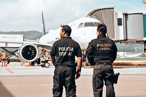 Polícia Federal realiza prisões e impede tráfico de drogas no Aeroporto de Guarulhos (SP)