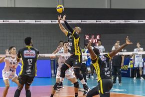 Vôlei Guarulhos é superado pelo Praia Clube e continua sem vencer no returno da Superliga