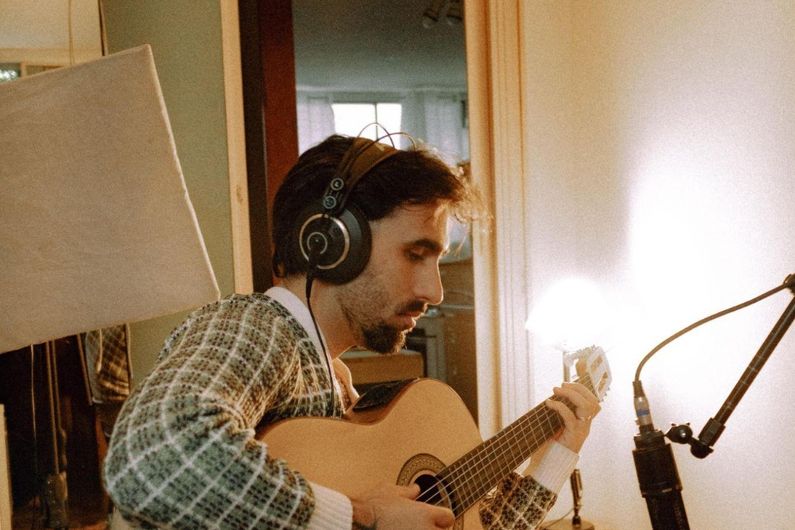 Voz, Violão e Gadel, O Conexão Cultural falou com o músico Gadel, e descobrimos quais serão seus próximos passos.