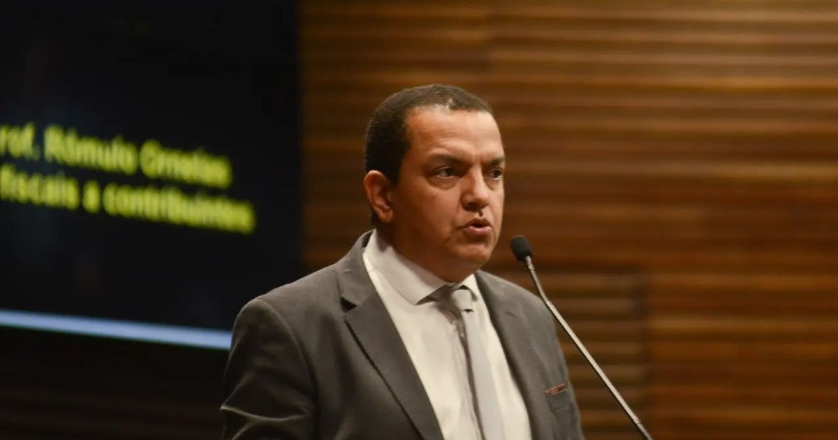 Vereador cobra posição da Câmara Municipal sobre suposto uso irregular de veículo por parlamentar