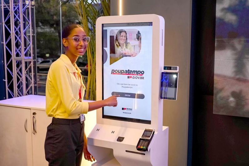 Praça da Cidadania passa a disponibilizar serviços oferecidos pelo Poupatempo