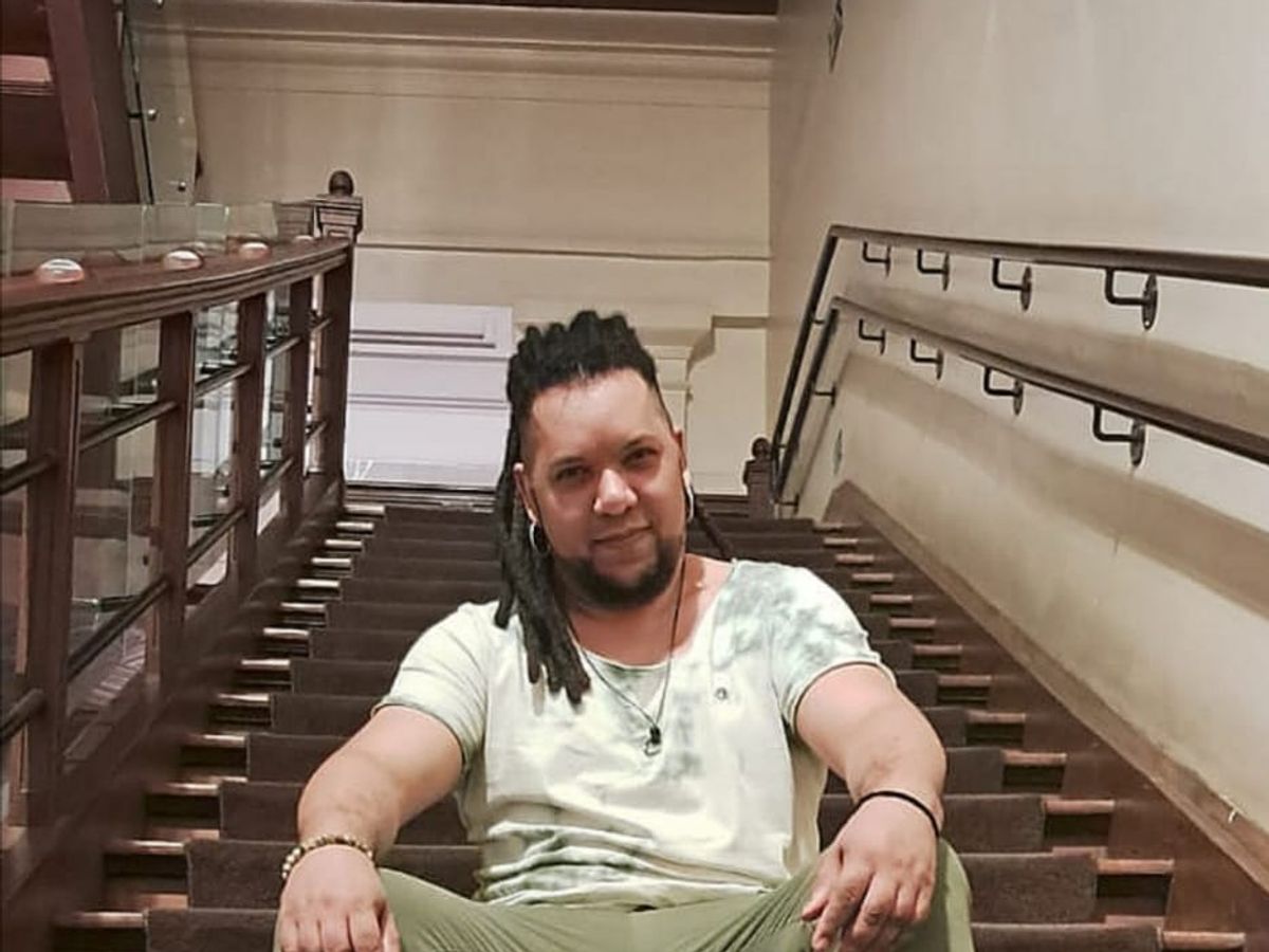 Maroo, voz e violão